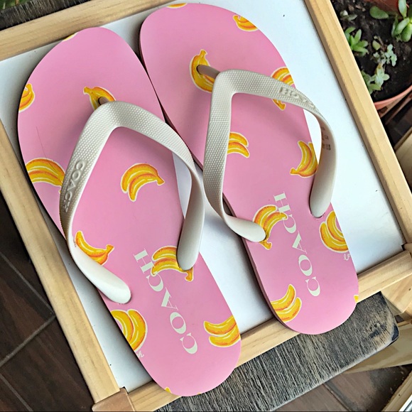 🍌 Last pair! Size 8 Coach banana print flip flops - Picture 5 of 7